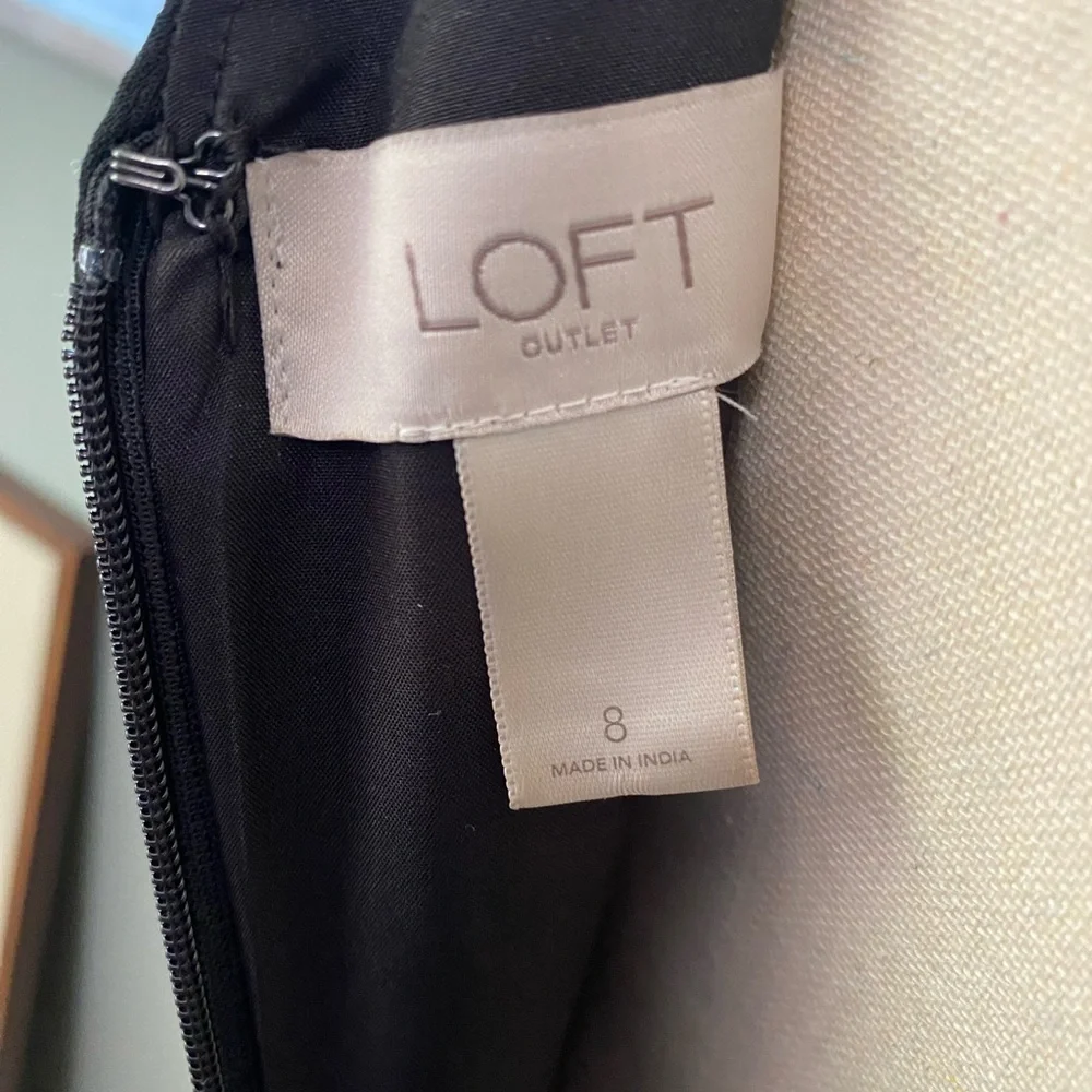 💻 ✨3for$15✨ LOFT outlet Little Black Dress, Midi size 8 - Picture 9 of 10